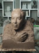 赵树理纪念雕像：文脉传承与创作精神的永恒丰碑